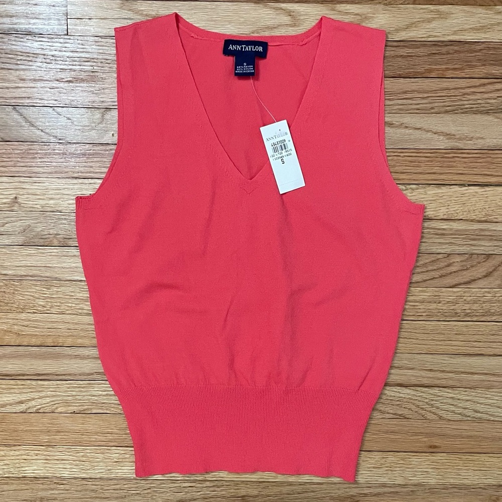 ANN TAYLOR Coral Tank